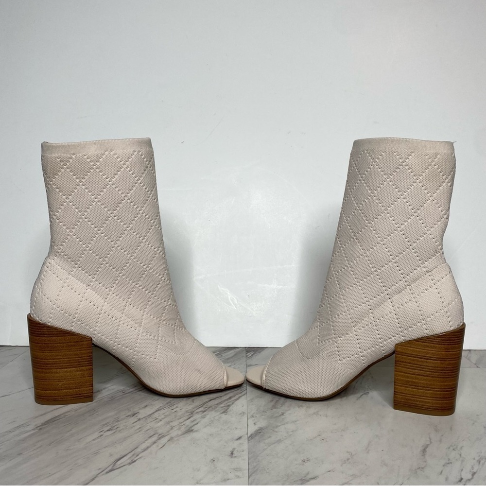 New! Kelsi Dagger Macey Knit Peep Toe Cream Sock Bootie 7 1/2 - Picture 5 of 15